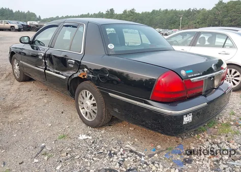 2005 Mercury Grand Marquis Ls/Lse from USA, damaged, VIN 2MEHM75W25X624001